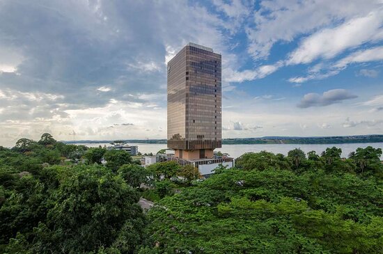 Descubre las Salas VIP del Aeropuerto de Kinshasa: Lujo en FIH